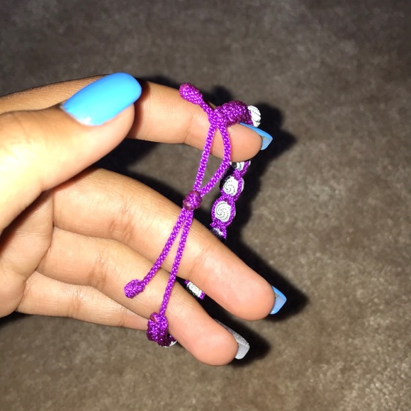 purple adjustable “shell” bracelet - Picture 3 of 4